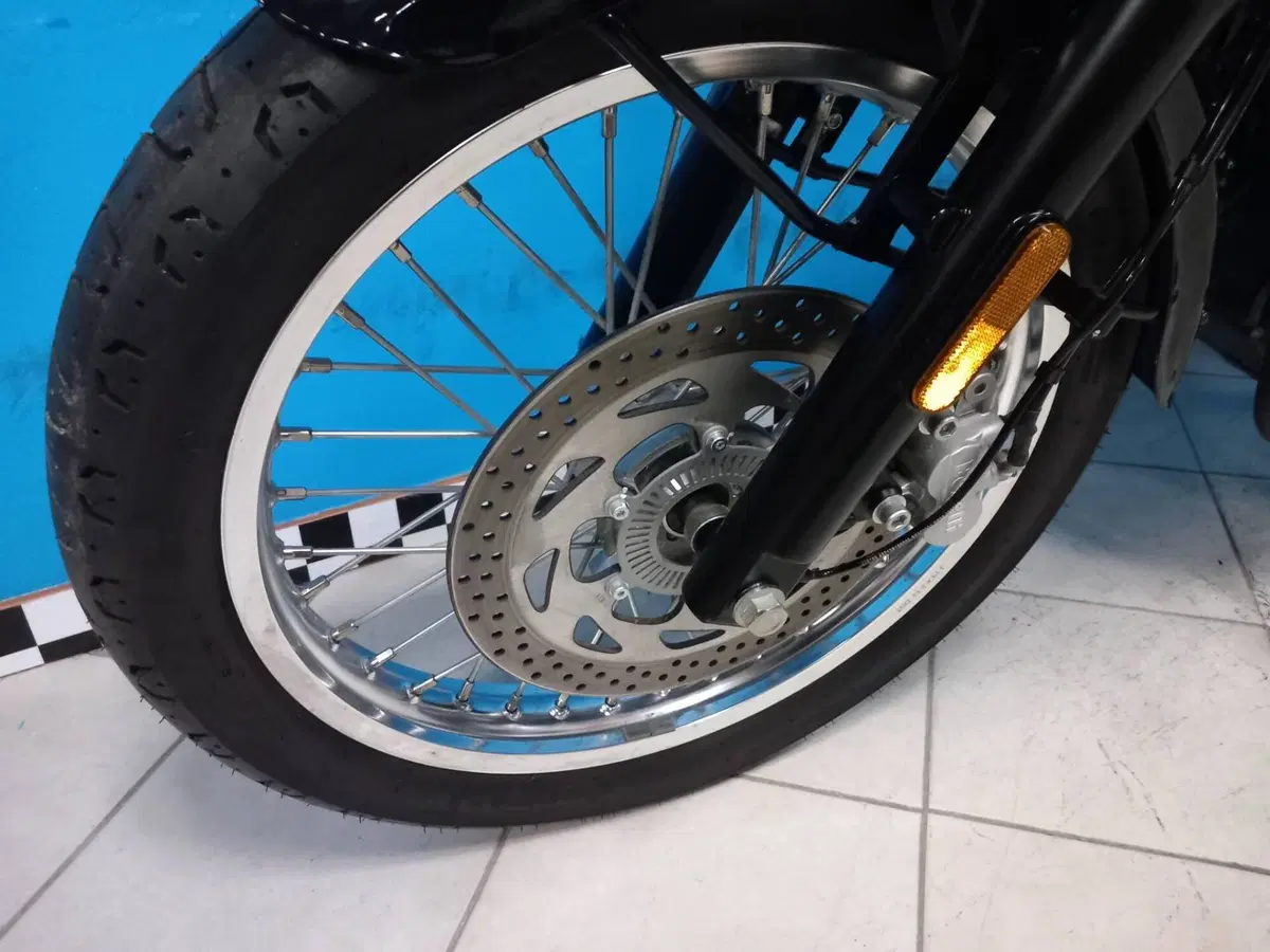 Benelli Imperiale 400 (2021 - 25) (7)