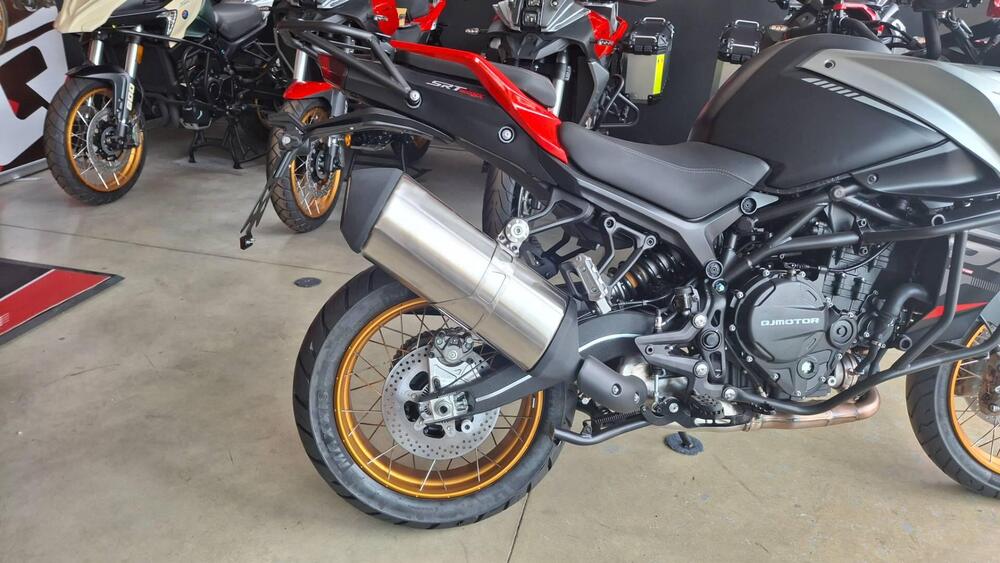 QJ Motor SRT 900 SX (2025) (5)