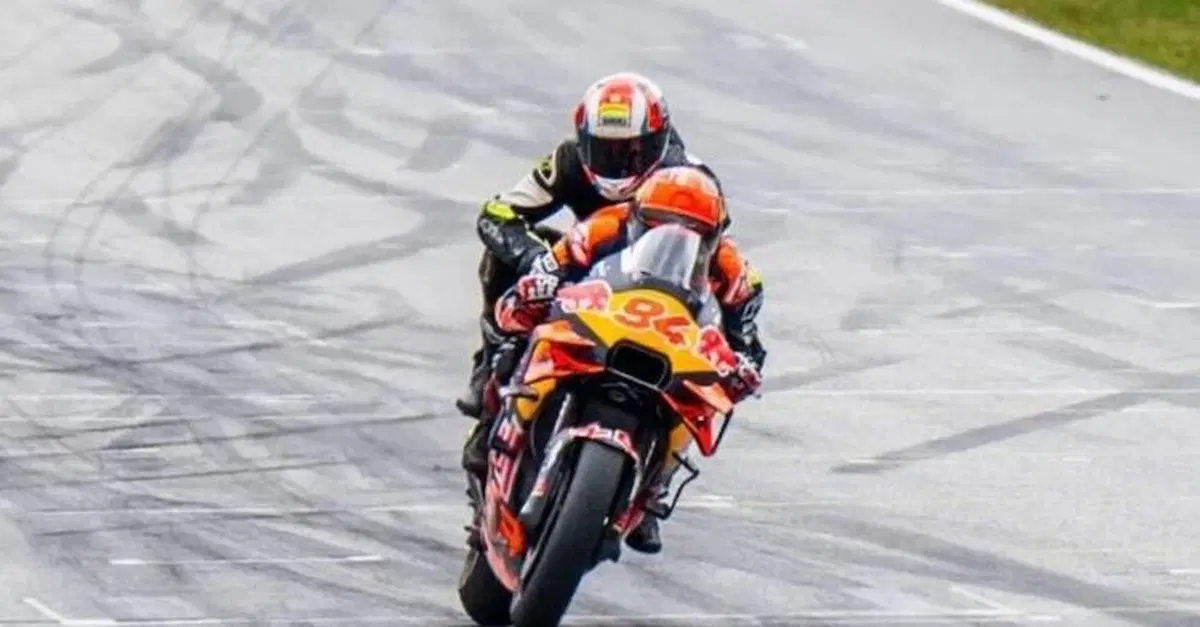 Taxi! Walkner e Lettenbichler sulla RC16 MotoGP, &ldquo;autista&rdquo; Jonas Folger