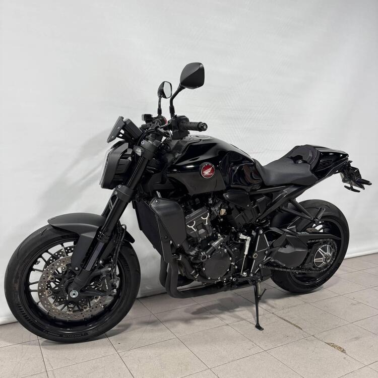 Honda CB 1000 R Black Edition (2021 - 25) (2)
