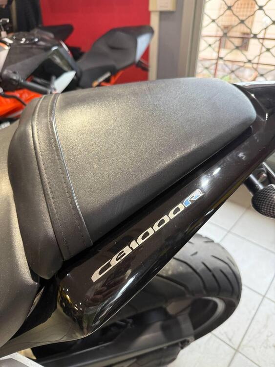 Honda CB 1000 R (2008 - 10) (4)