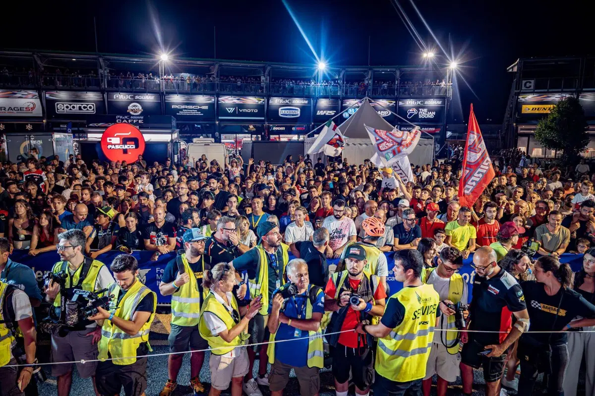 Dunlop CIV 2025. A Misano si corre di notte! Orari gare, eventi, spettacolo: tutto quello che c'è da sapere [GALLERY] (3)
