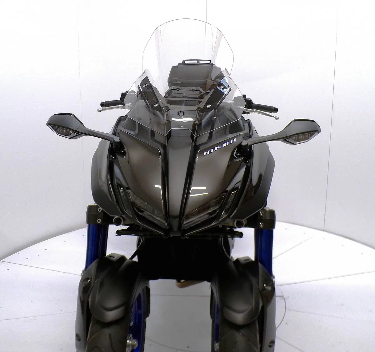 Yamaha Niken 850 (2018 - 20) (11)