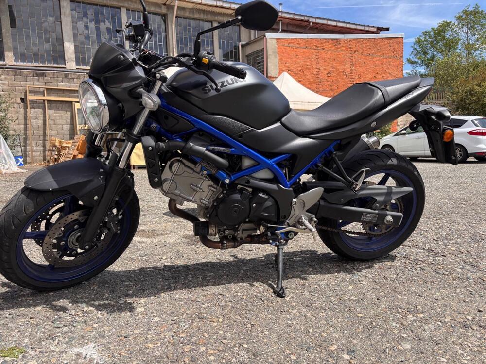 Suzuki SV650 (2021 - 24) (4)