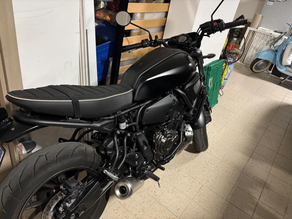Yamaha XSR 700 (2021) (2)