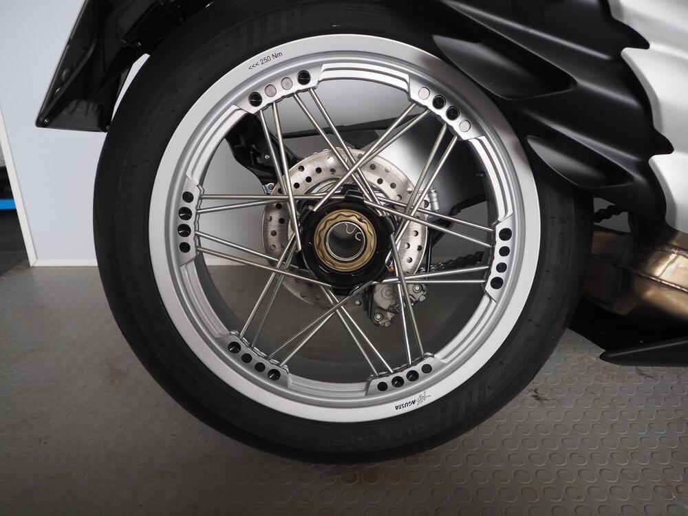 MV Agusta Superveloce 800 98 (2023 - 25) (3)