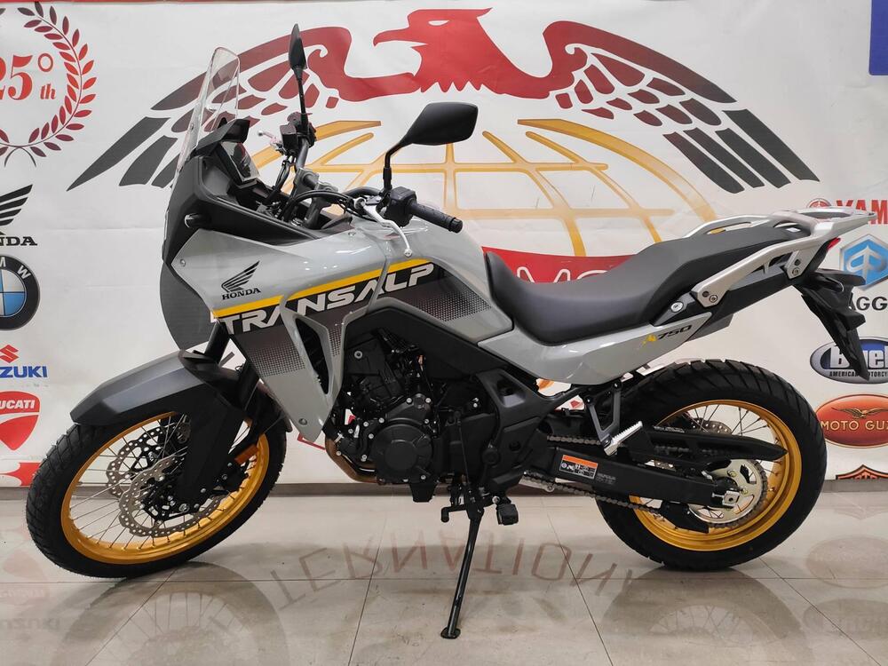 Honda Transalp XL750 (2025) (3)