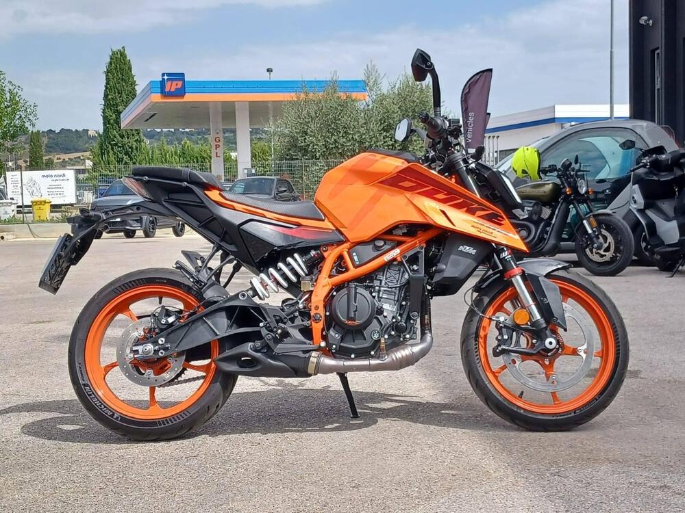KTM 390 Duke (2024 - 26) (2)