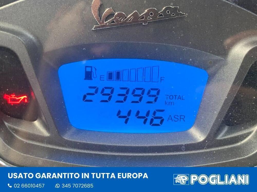 Vespa GTS 300 Hpe Touring (2019) (4)