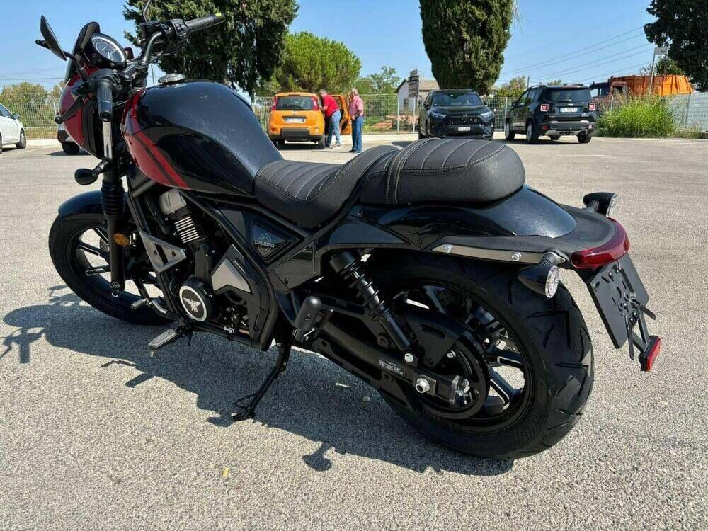 Moto Morini Calibro Custom (2024 - 25) (4)