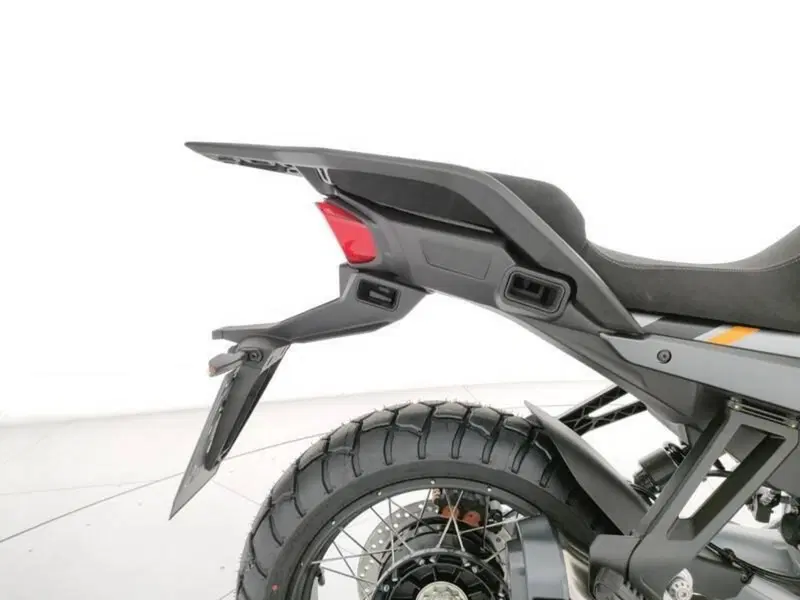 Moto Guzzi Stelvio (2024 - 26) (6)