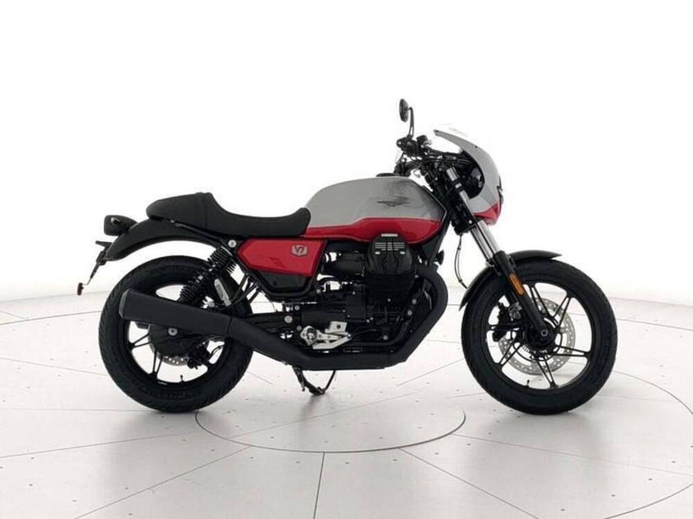 Moto Guzzi V7 Stone Corsa (2023 - 25)