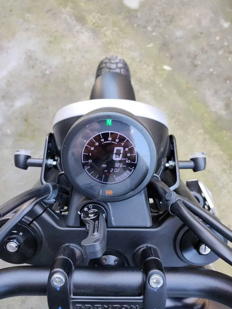 Brixton Motorcycles Crossfire 500 X (2021 - 26) (6)
