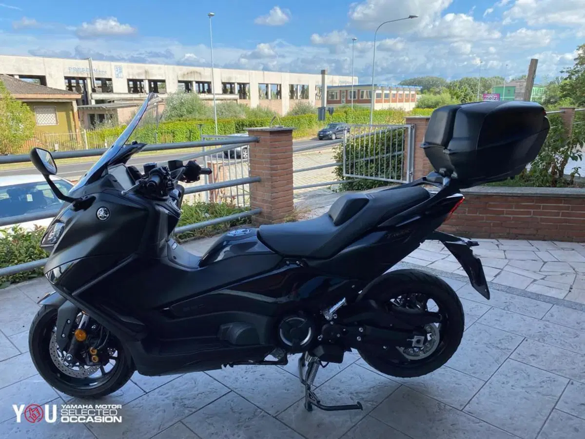 Yamaha T-Max 560 Tech Max (2022 - 24) (7)