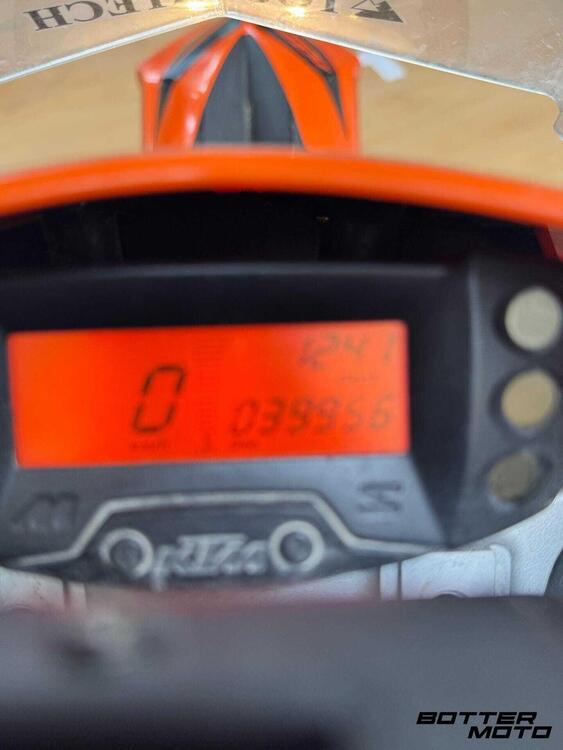 KTM 690 Enduro R (2009 - 11) (3)