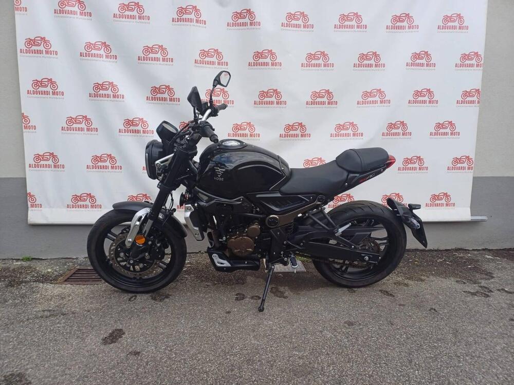 Voge Trofeo 300AC (2021 - 25) (2)