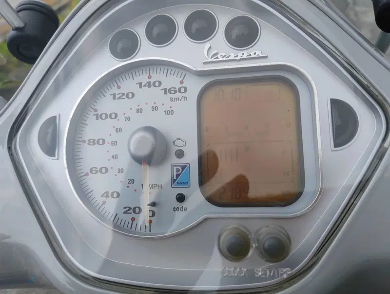 Vespa GTS 250 i.e. (7)