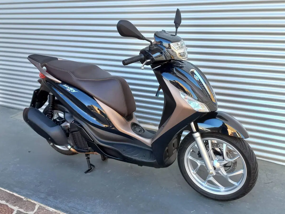 Piaggio Medley 150 ABS (2021 - 25) (4)