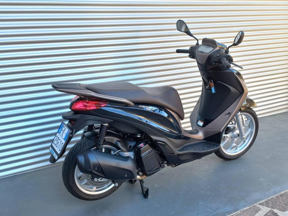 Piaggio Medley 150 ABS (2021 - 25) (3)