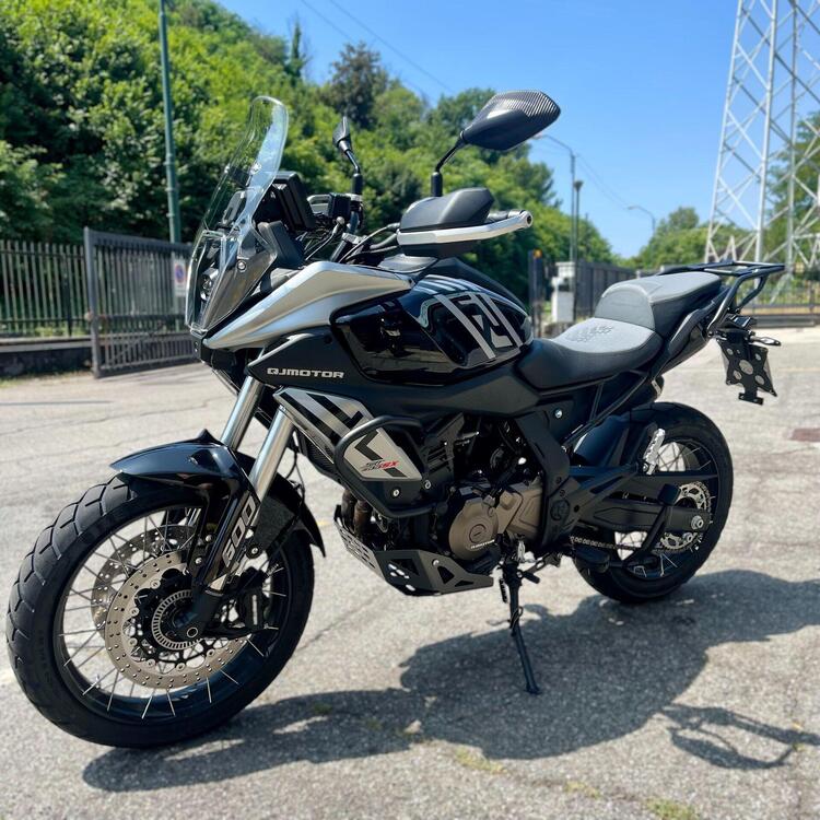 QJ Motor SRT 600 SX (2024 - 25)