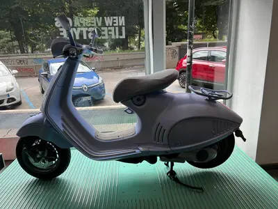 Vespa Vespa 946 Snake 125 (2025) nuova