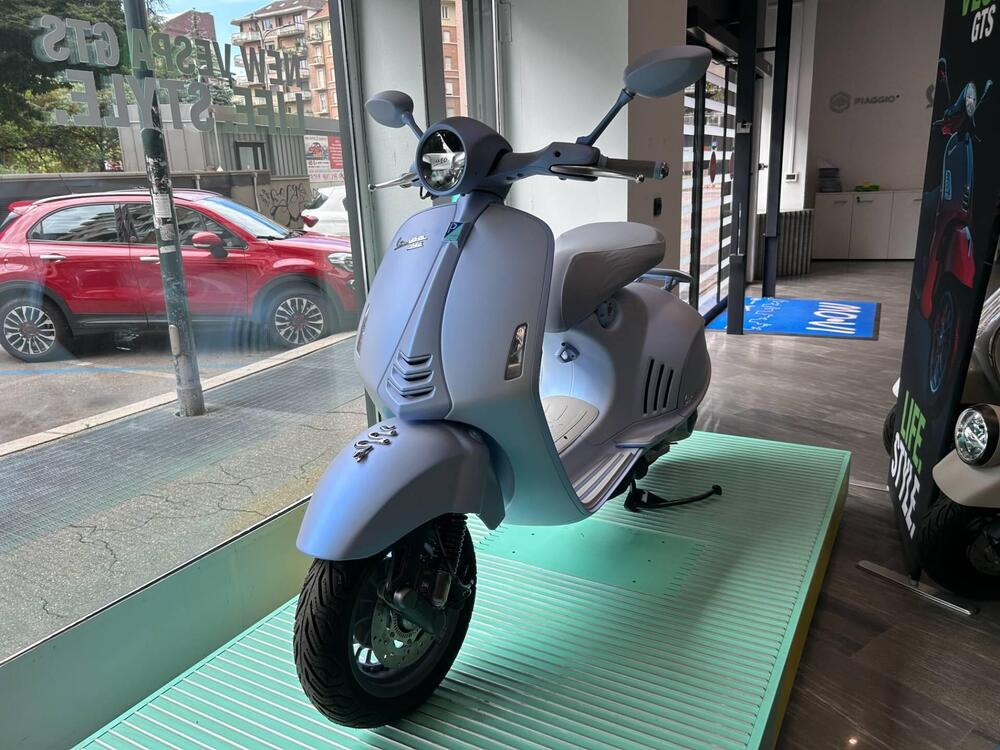 Vespa Vespa 946 Snake 125 (2025) (2)