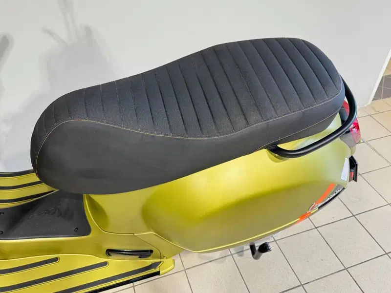 Vespa GTS 300 Super Sport (2023 - 24) (4)