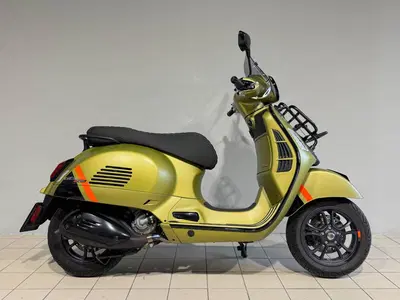 Vespa GTS 300 Super Sport (2023 - 24) usata