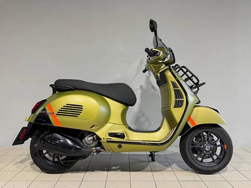 Vespa GTS 300 Super Sport (2023 - 24)