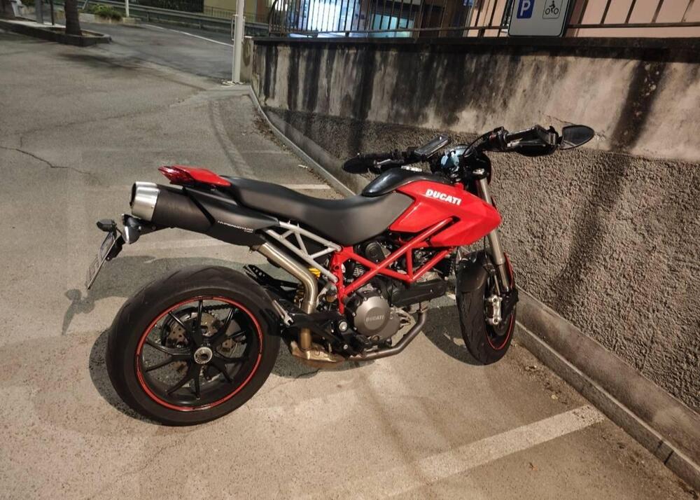Ducati Hypermotard 796 (2012) (2)