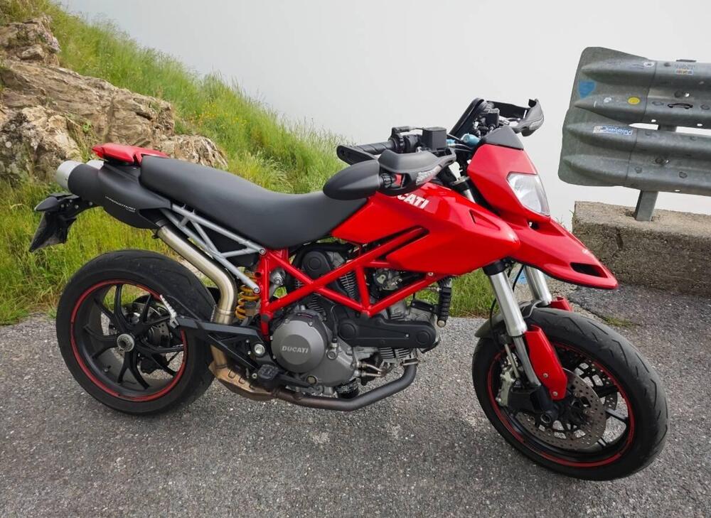 Ducati Hypermotard 796 (2012) (4)