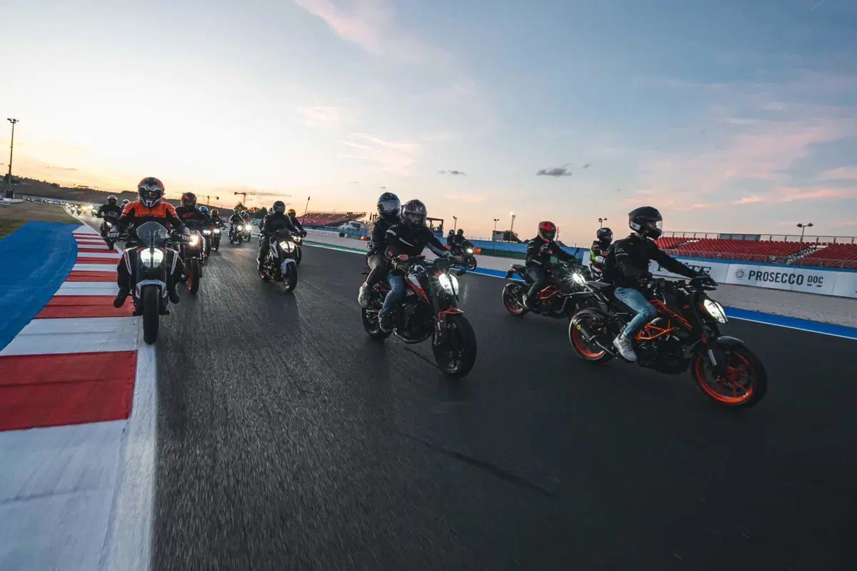 KTM Orange Parade Misano (6)