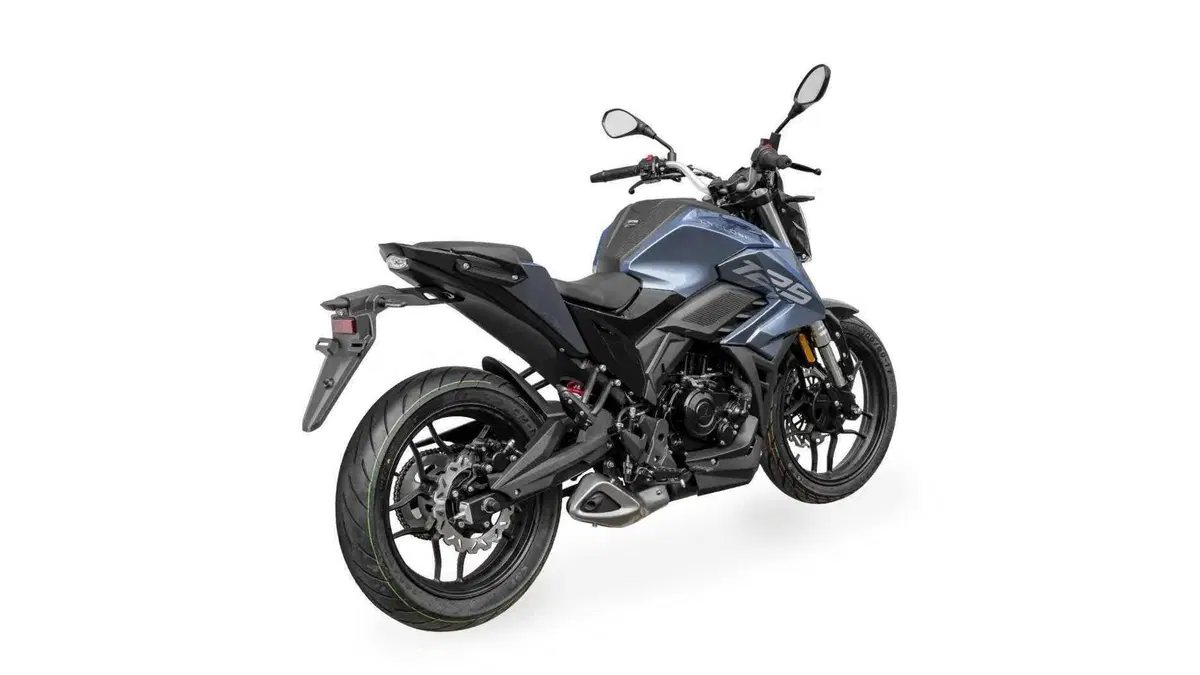 Cyclone Battlo Battlo 5S (2025 - 26) (3)