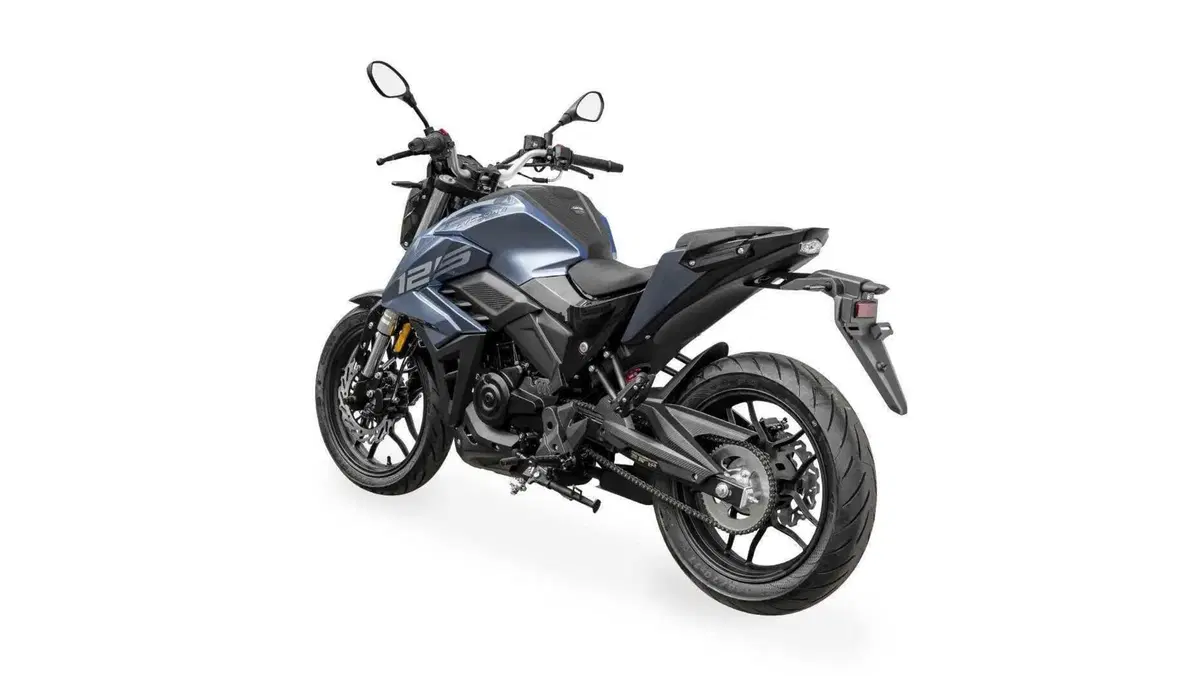 Cyclone Battlo Battlo 5S (2025 - 26) (5)