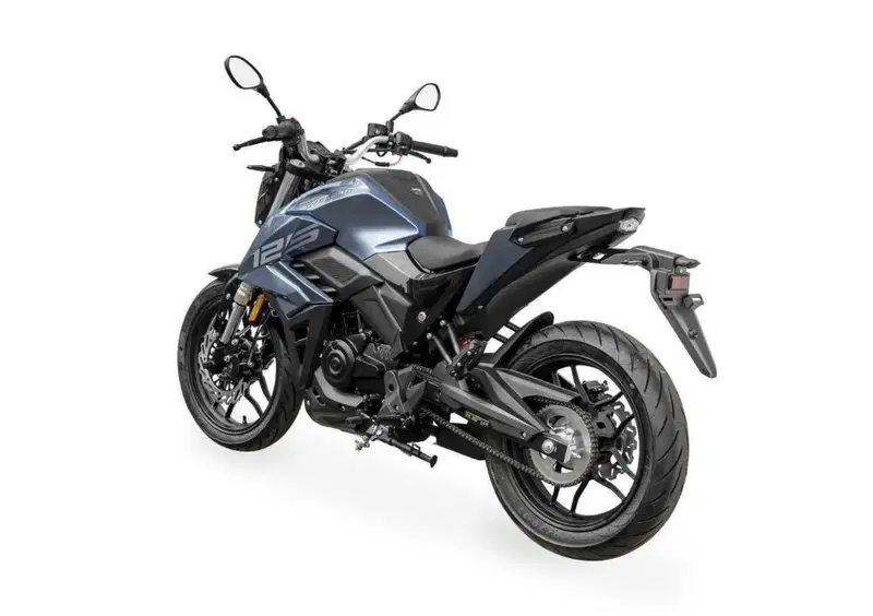 Cyclone Battlo Battlo 5S (2025 - 26) (5)