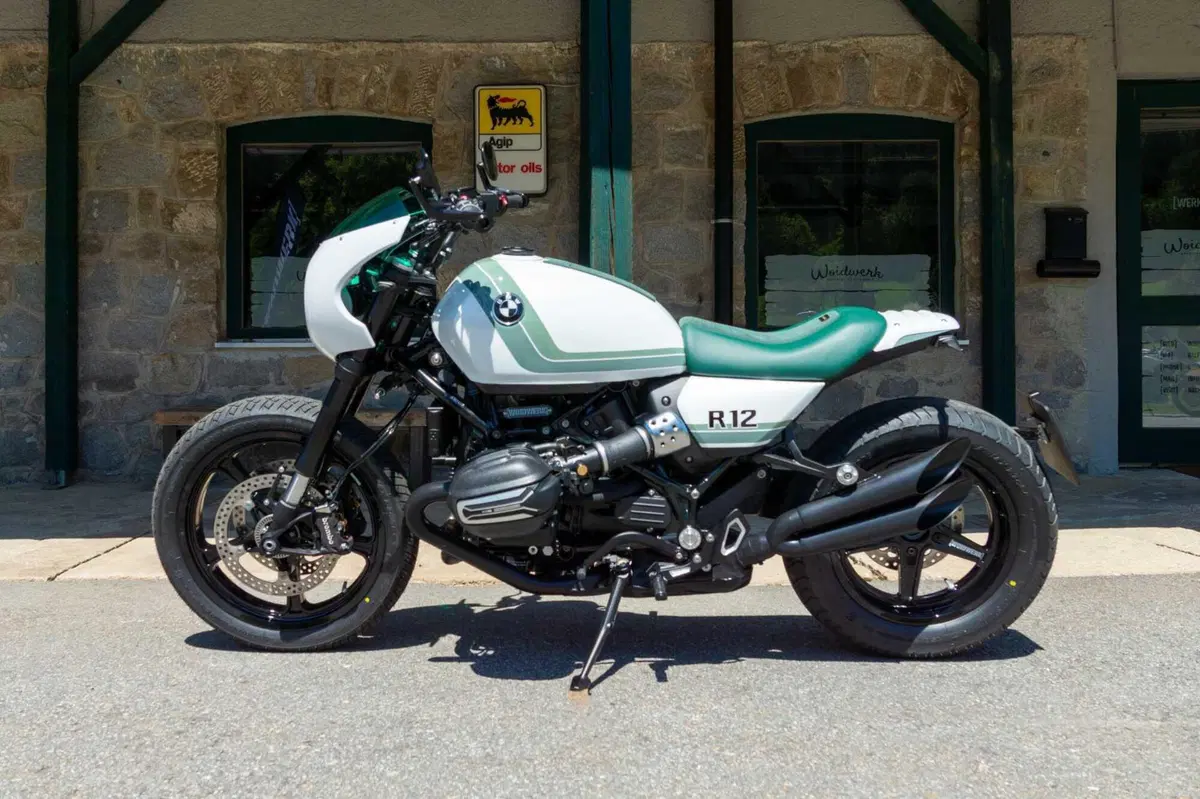 BMW Motorrad presenta le "Speed Sisters" (2)