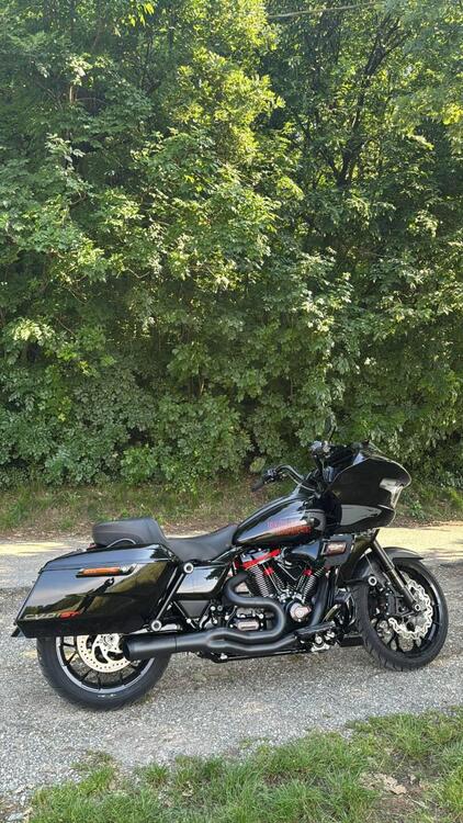 Harley-Davidson CVO Road Glide ST (2024) (2)