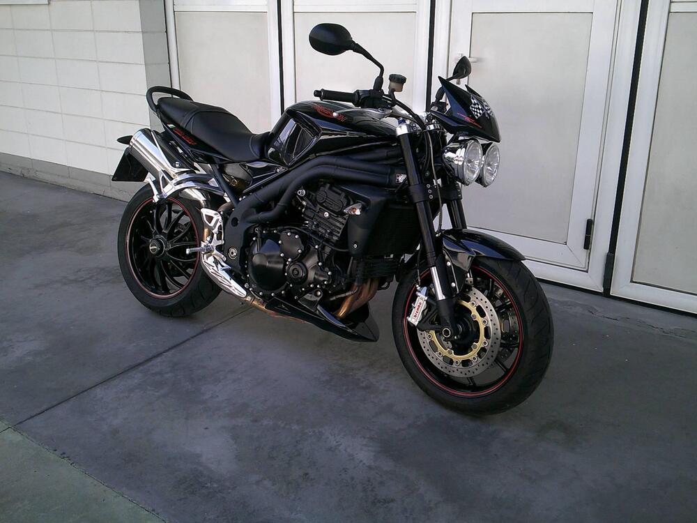 Triumph Speed Triple 1050 SE 15th Anniversary (2009 -10) (2)