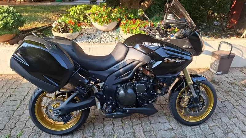 Triumph Tiger 1050 (2006 - 12) (2)