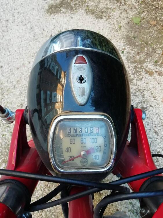 Moto Morini Tresette 175 (4)