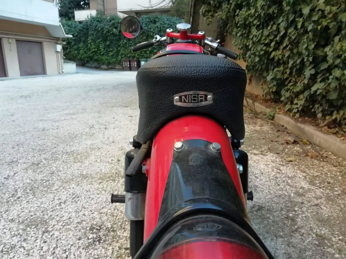 Moto Morini Tresette 175 (8)