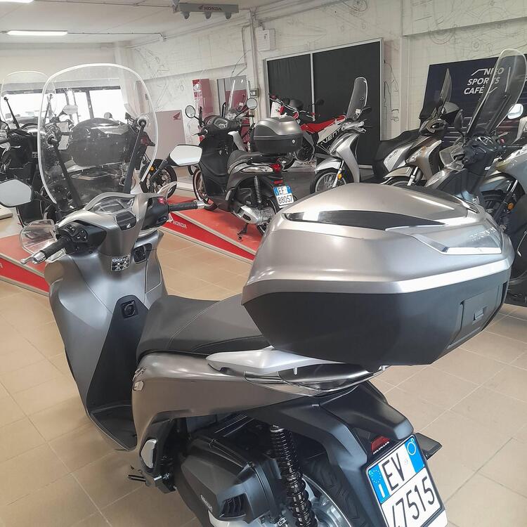 Honda SH 350 (2021 - 24) (4)