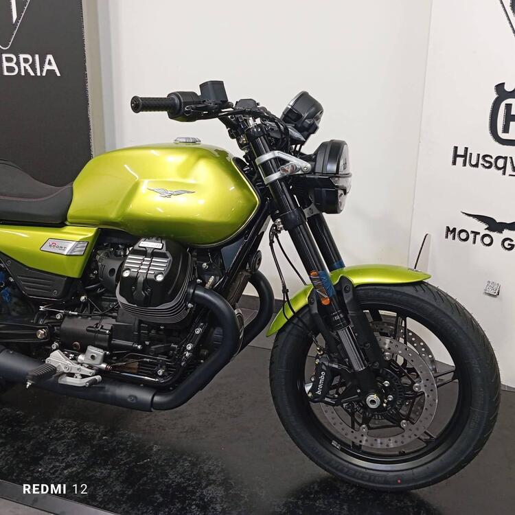 Moto Guzzi V7 Sport (2025) (5)