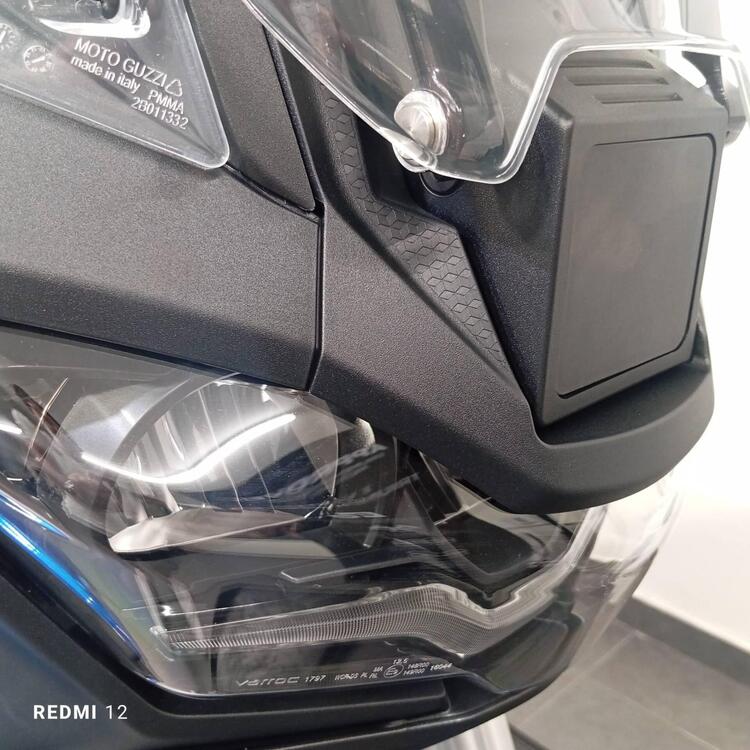 Moto Guzzi Stelvio Duecento Tributo (2025) (5)