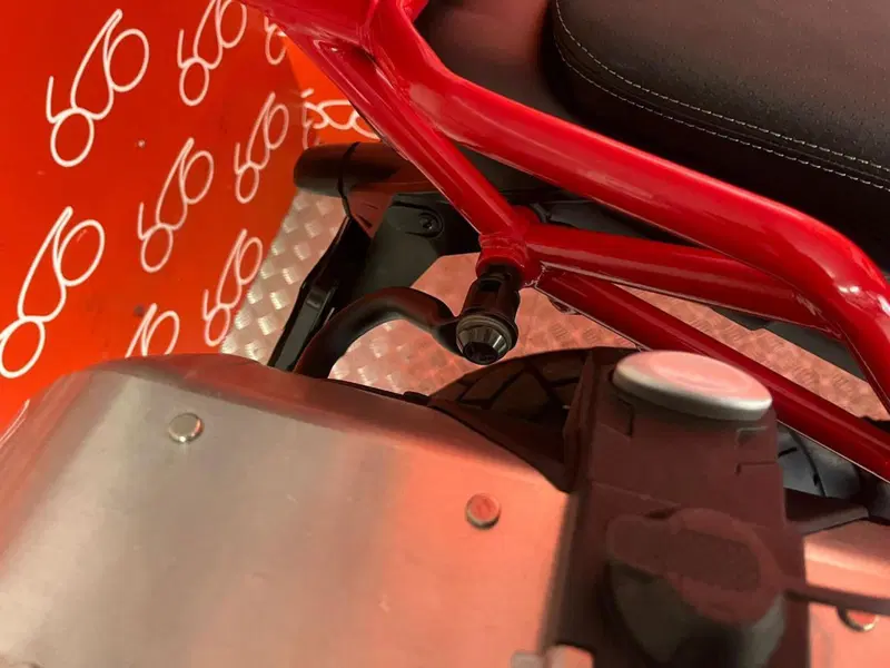 Moto Guzzi V85 TT (2019 - 20) (6)