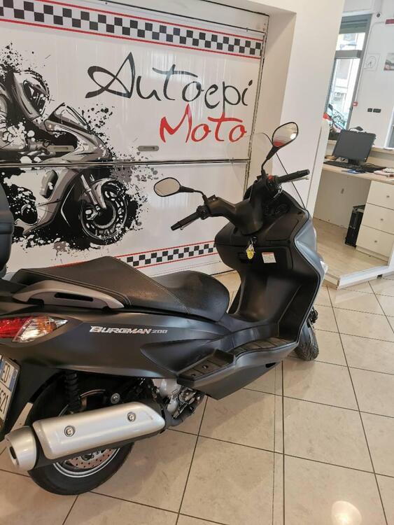 Suzuki Burgman UH 200 (2014 - 15) (5)