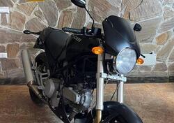 Ducati Monster 600 Dark (2002) usata