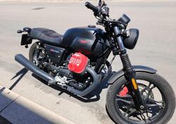 Moto Guzzi V7 III Carbon (2018 - 20) usata