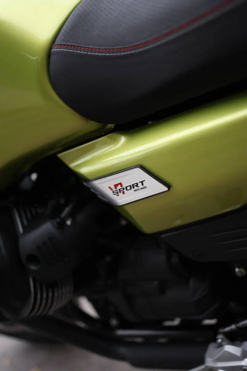 Moto Guzzi V7 Sport (2025 - 26) (3)