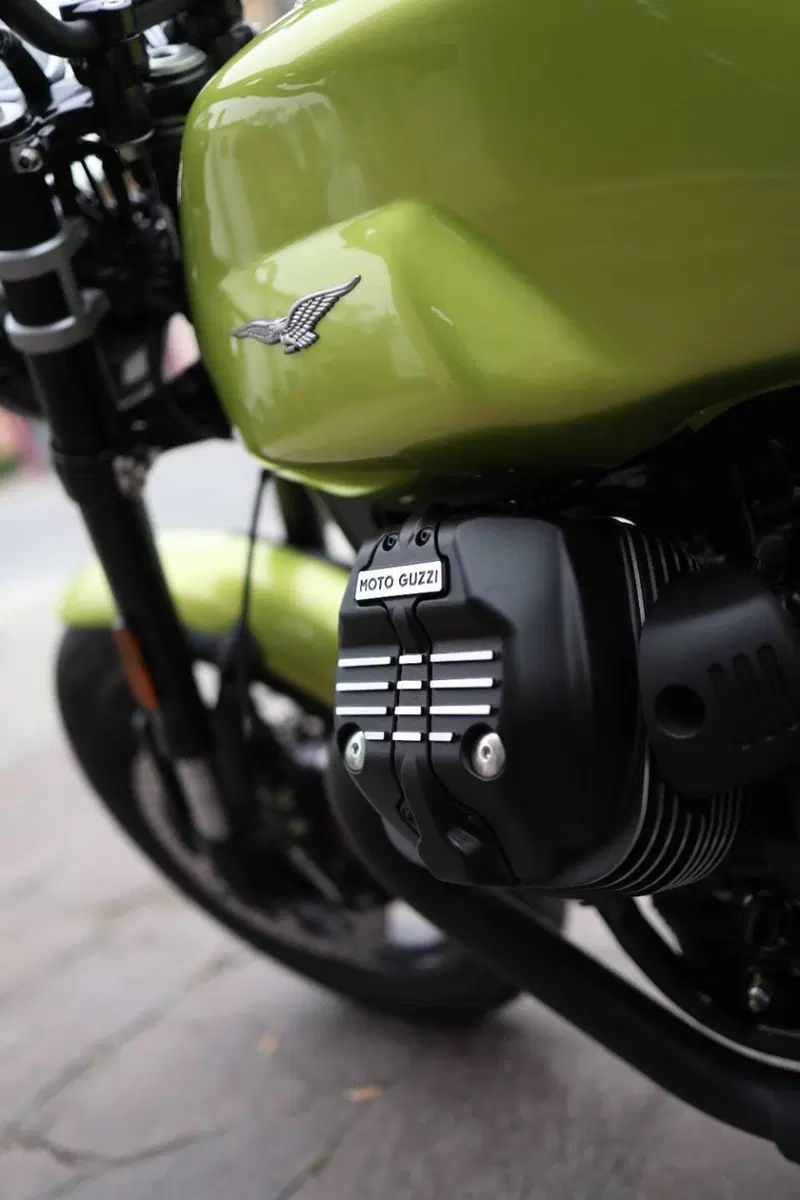 Moto Guzzi V7 Sport (2025 - 26) (4)